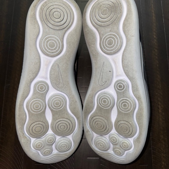Nike Lunar Solo Runners - US8 (fit small) - Picture 3 of 4